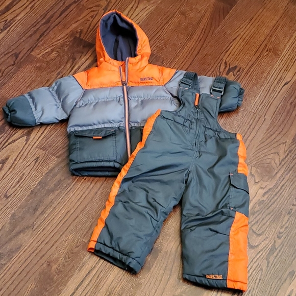 2-Piece Pacific Trail Baby Boys Size 12M Jacket//Snowbibs Snowsuit Set Gray//Red